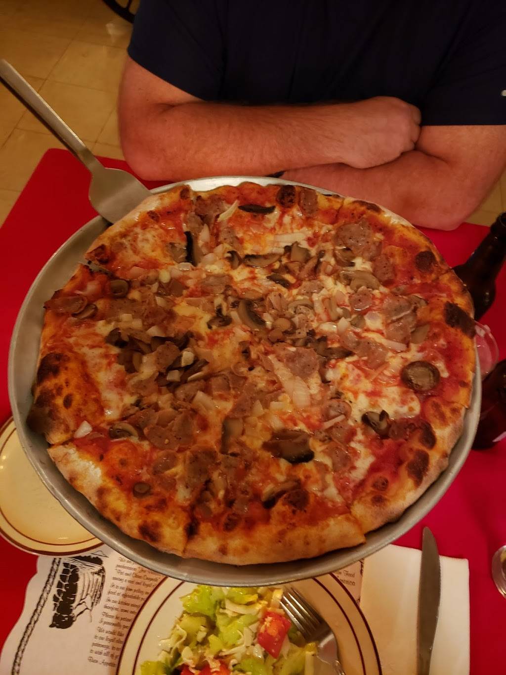 La Hacienda Ristorante and Pizzeria | restaurant | 3019 Pine Ave, Niagara Falls, NY 14301, USA | 7162852536 OR +1 716-285-2536