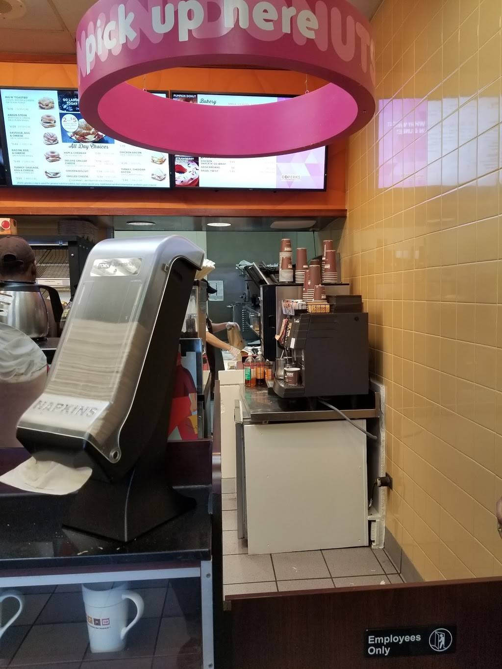 Dunkin | cafe | 1509 Chestnut St, Philadelphia, PA 19102, USA | 2156360910 OR +1 215-636-0910