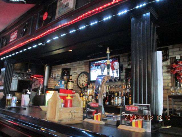 Chicagos Diner | restaurant | 926 Simcoe St N, Oshawa, ON L1G 4W2, Canada | 9054369191 OR +1 905-436-9191