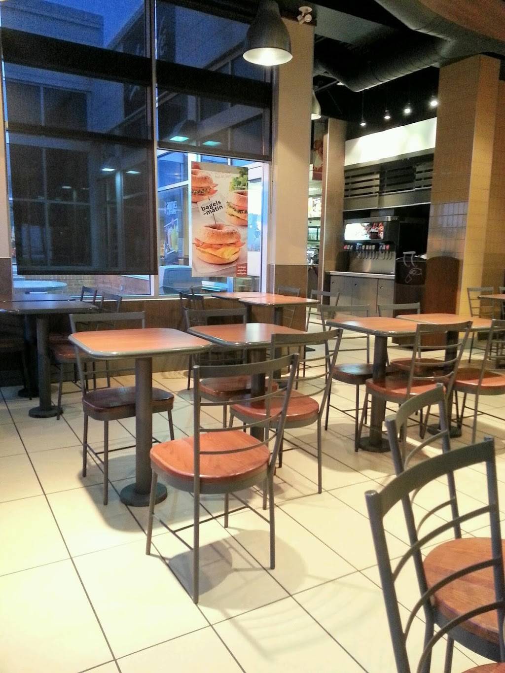 McDonalds | cafe | 7995 Boul Henri-Bourassa E, Montréal, QC H1E 1N9, Canada | 5148816012 OR +1 514-881-6012