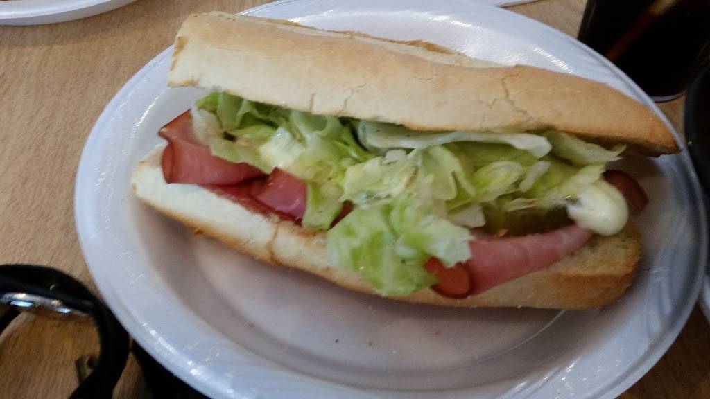 Foxs Pizza Den | restaurant | 1 E DuBois Ave, DuBois, PA 15801, USA | 8143710444 OR +1 814-371-0444