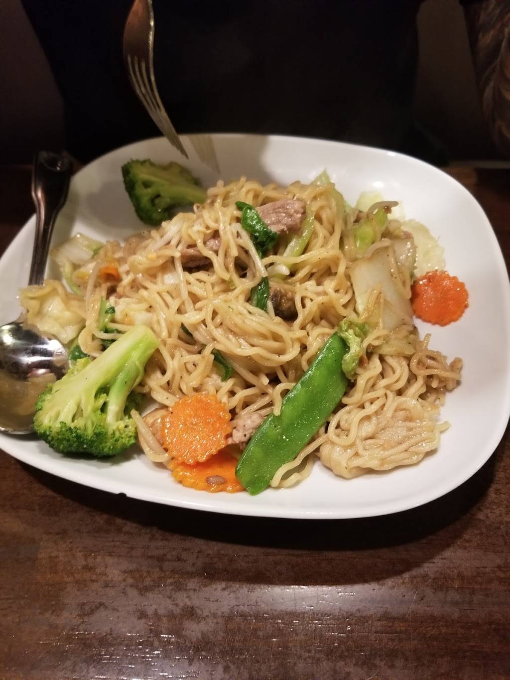 Royal Jasmine Thai Restaurant | restaurant | 14970 W Indian School Rd, Goodyear, AZ 85395, USA | 6232363362 OR +1 623-236-3362