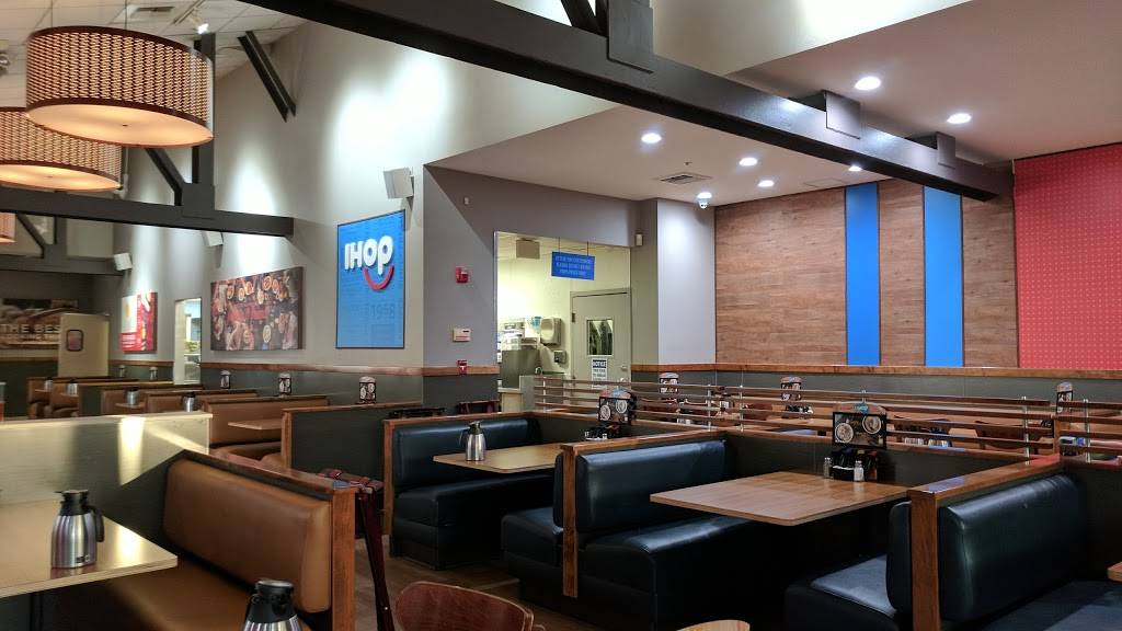 IHOP | restaurant | 8600 S Sepulveda Blvd, Los Angeles, CA 90045, USA | 3104104457 OR +1 310-410-4457