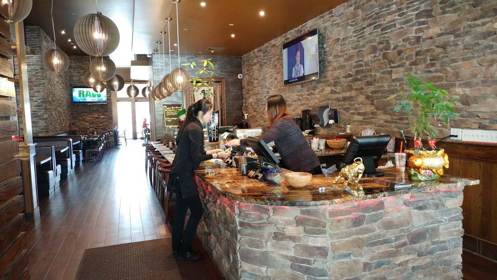 Fan Bistro | restaurant | 4175 Town Center Way, Livingston, NJ 07039, USA | 9737588108 OR +1 973-758-8108