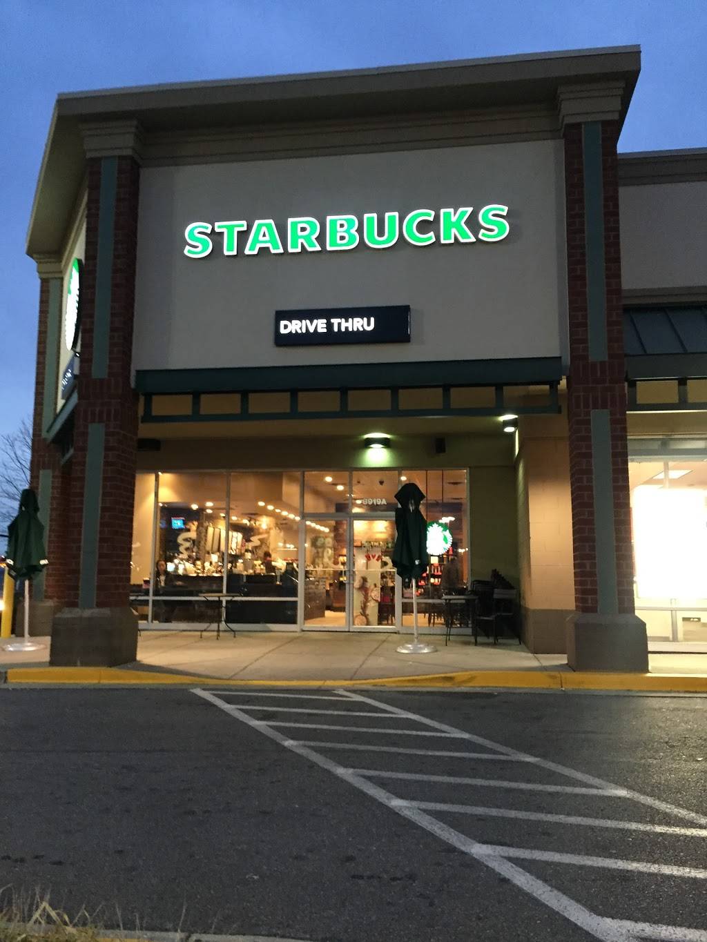 Starbucks | cafe | 8919 A, Woodyard Rd Bld 4, Clinton, MD 20735, USA | 3018563190 OR +1 301-856-3190