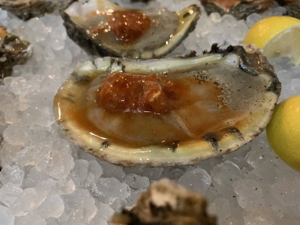 Crab House Seafood & Oyster Bar | restaurant | 2508 Maple Ave, Dallas, TX 75201, USA | 4693177666 OR +1 469-317-7666