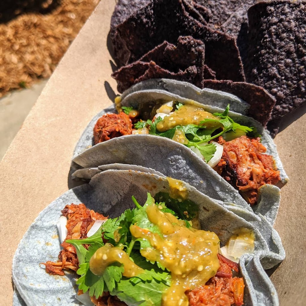 K&S Supper Club | restaurant | 33 W New York St, Aurora, IL 60506, USA | 8154350078 OR +1 815-435-0078