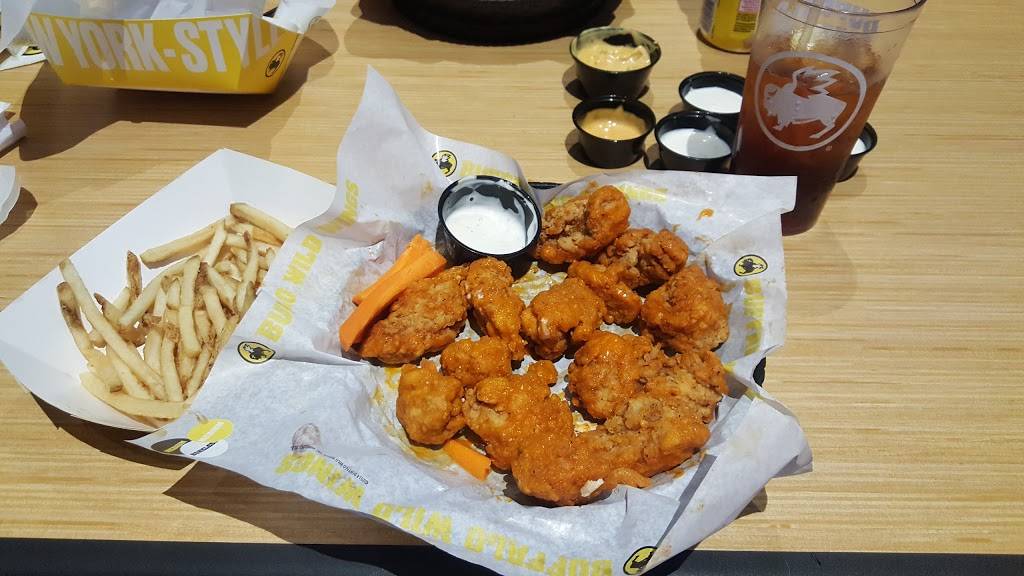 Buffalo Wild Wings | restaurant | 680 S Bay Rd, Dover, DE 19901, USA | 3023469464 OR +1 302-346-9464