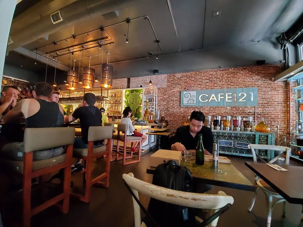 Cafe 21 Gaslamp | restaurant | 802 Fifth Ave, San Diego, CA 92101, USA | 6196402121 OR +1 619-640-2121