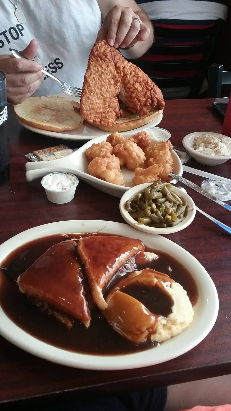 Historic Park Restaurant | restaurant | 1400 N Main St, Rushville, IN 46173, USA | 7659322940 OR +1 765-932-2940