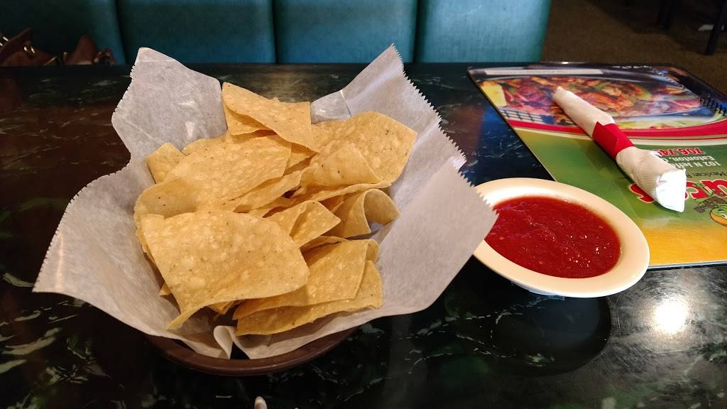 Cucos | restaurant | 102 N Jefferson Ave, Eatonton, GA 31024, USA | 7067498255 OR +1 706-749-8255