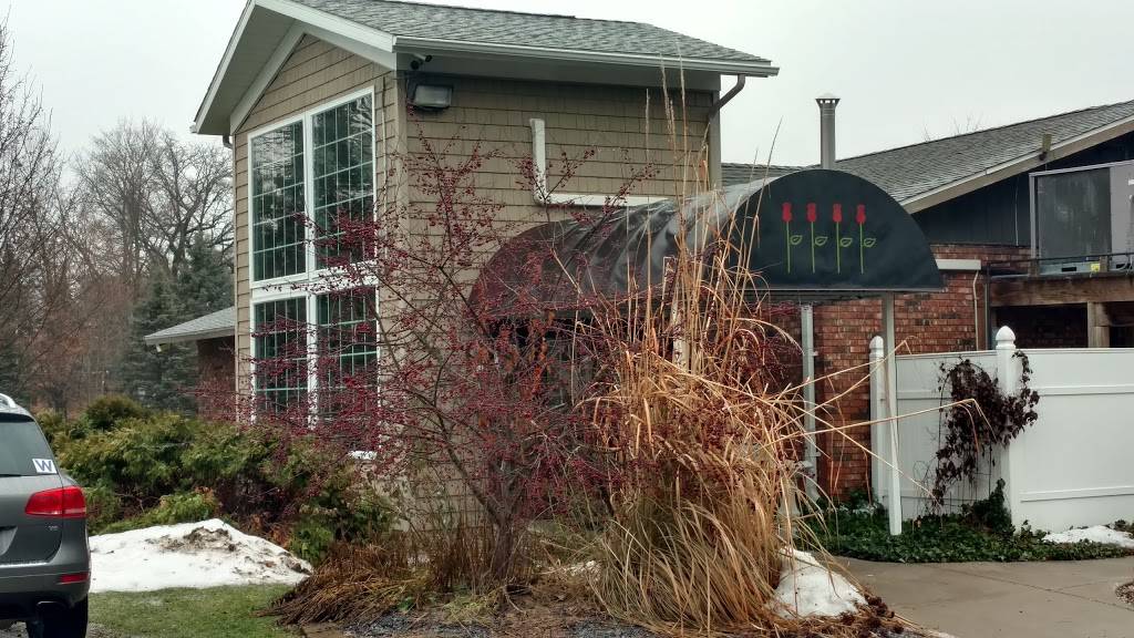 Four Roses Cafe | cafe | 663 N 10th St, Plainwell, MI 49080, USA | 2696851077 OR +1 269-685-1077