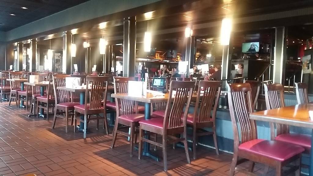 TGI Fridays | restaurant | 390 E Hospitality Ln, San Bernardino, CA 92408, USA | 9098889934 OR +1 909-888-9934