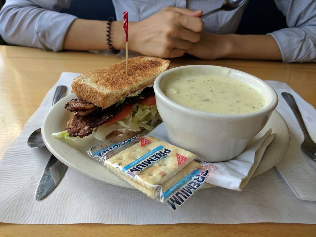 Tommys 4th Street Bar & Grill | restaurant | 350 SW 4th St, Corvallis, OR 97333, USA | 5417547622 OR +1 541-754-7622