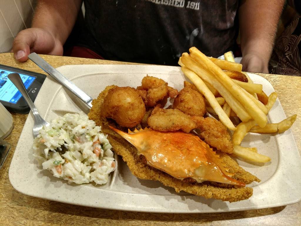 Captain Ds | restaurant | 10013 Hull Street Rd, Richmond, VA 23236, USA | 8042760880 OR +1 804-276-0880