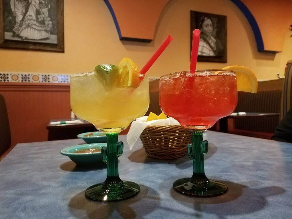 Ixtapa Cantina | restaurant | 18 Mt Auburn St, Watertown, MA 02472, USA | 6177446585 OR +1 617-744-6585