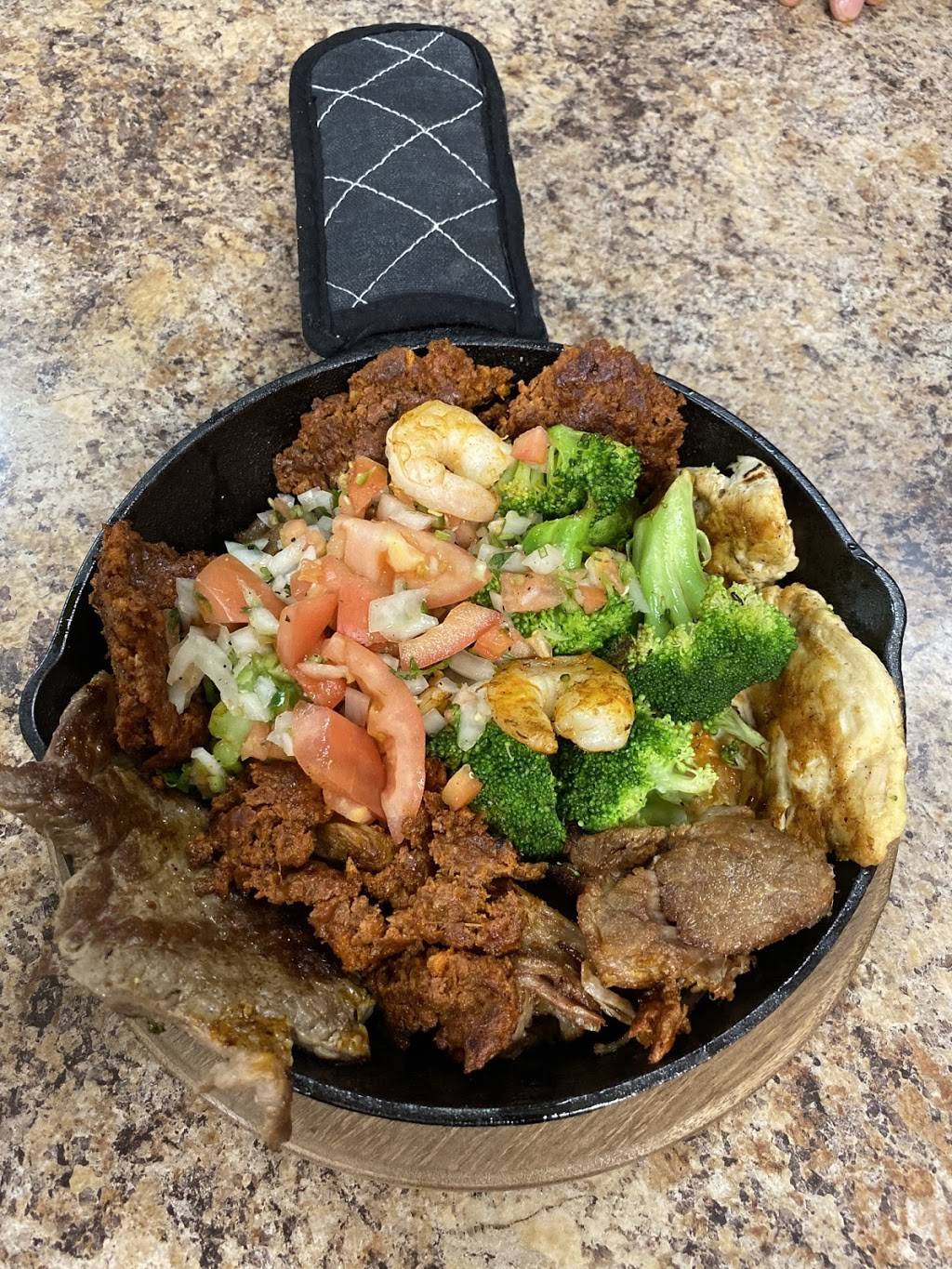 Rio Jalisco | restaurant | 813 Target Way, Morgantown, WV 26501, USA | 3045980306 OR +1 304-598-0306