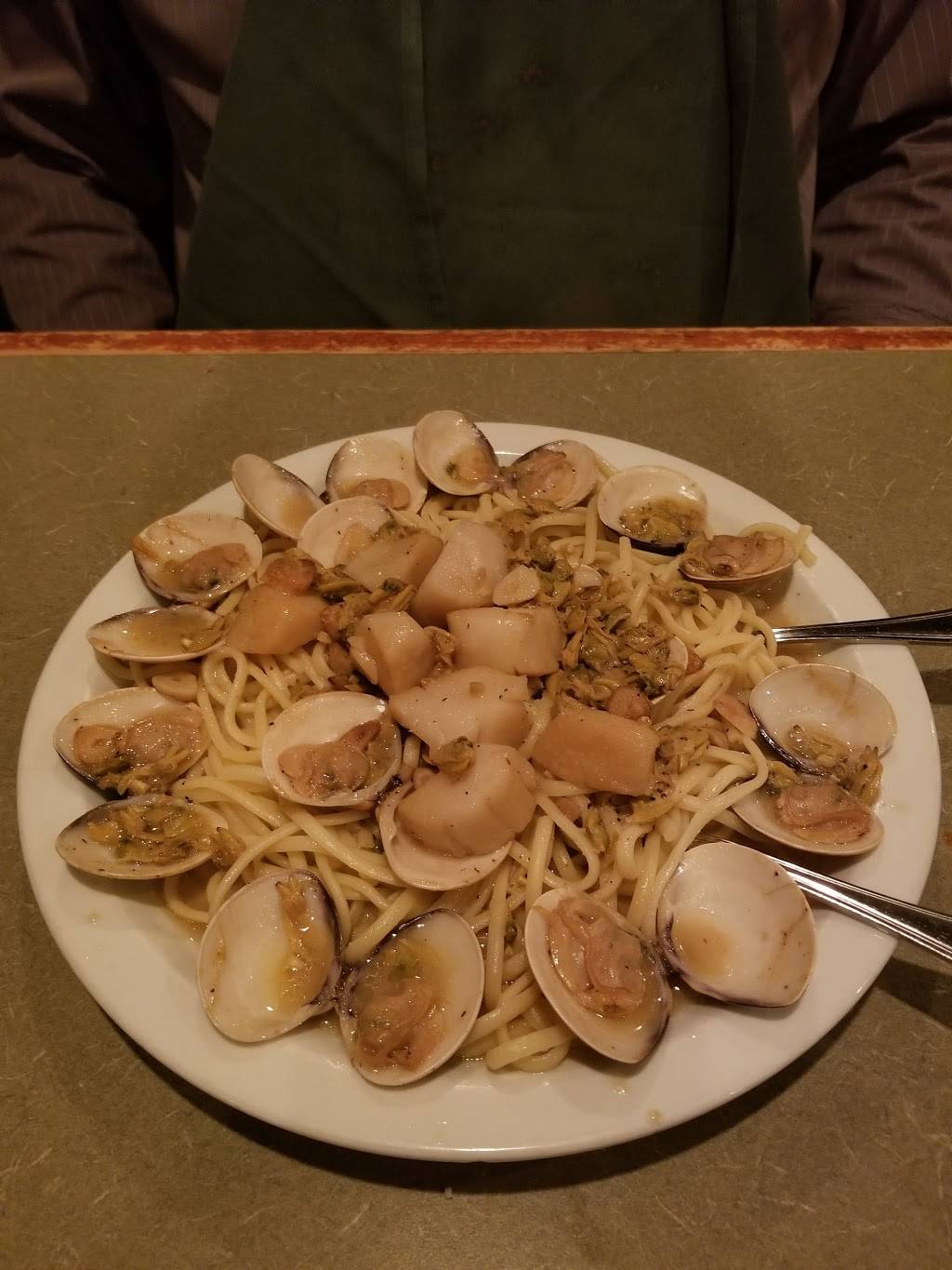 Villa Sorrento | restaurant | 1551 Savannah Rd #3, Lewes, DE 19958, USA | 3026447052 OR +1 302-644-7052