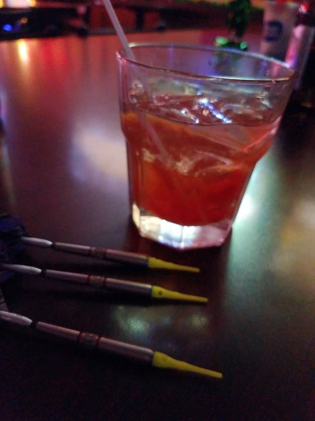 TRs Front Row On Greenwood | restaurant | 219 W Greenwood Ave, Waukegan, IL 60087, USA | 8476232337 OR +1 847-623-2337