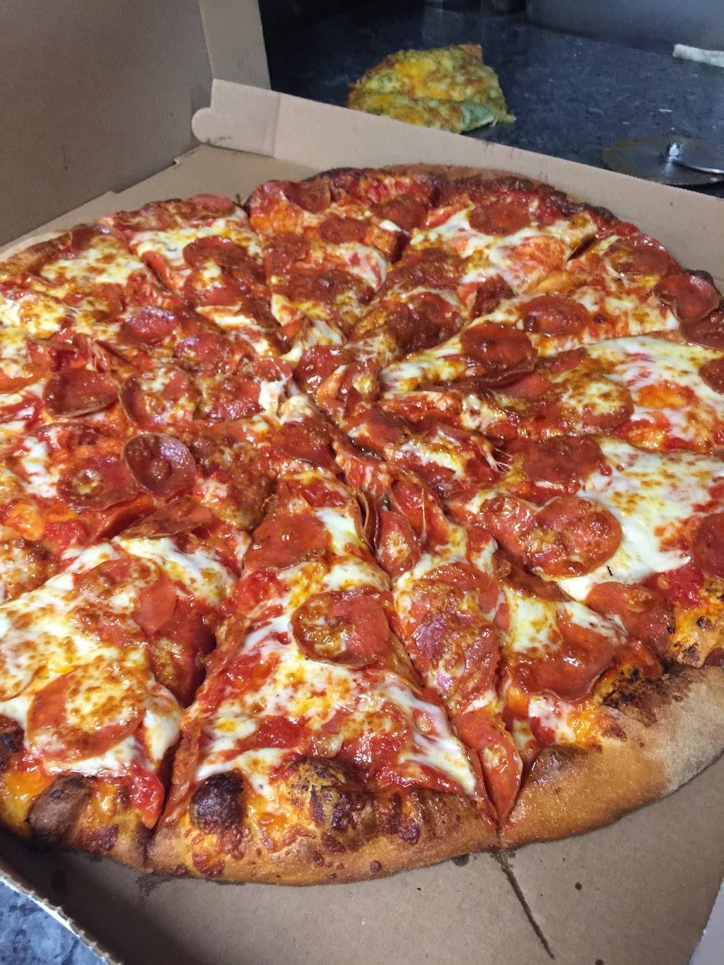 Cafe Romeos | restaurant | 2132 Wisconsin Ave NW, Washington, DC 20007, USA | 2023371111 OR +1 202-337-1111