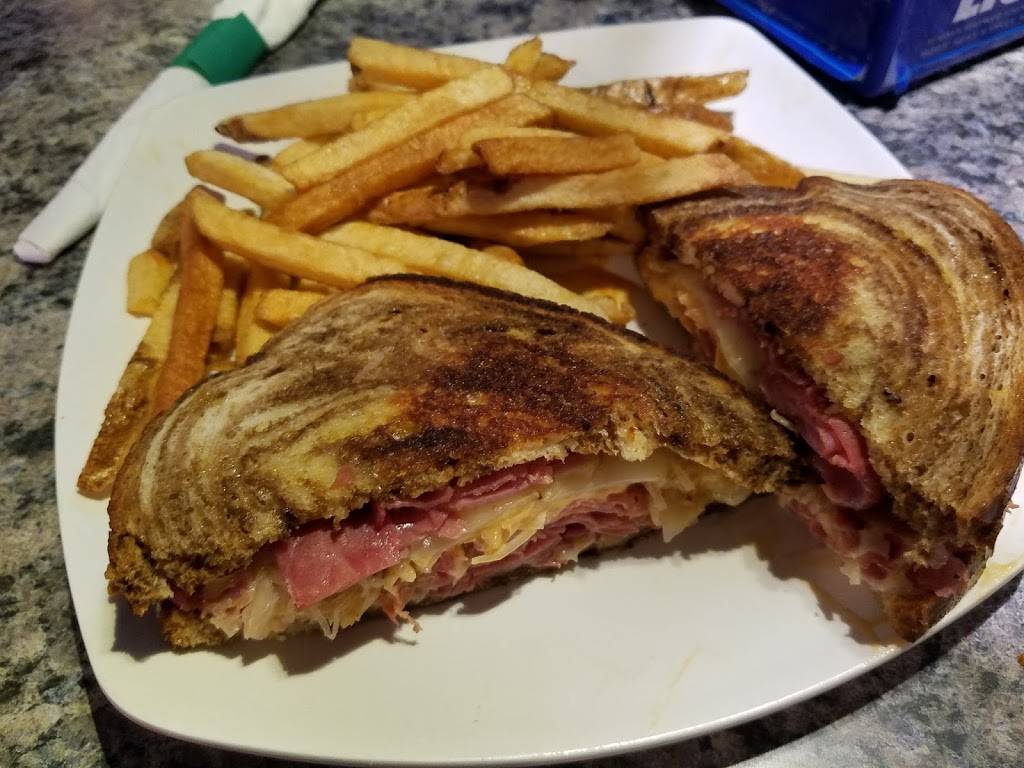 Therapy Bar & Grill | restaurant | 5059 S 108th St, Omaha, NE 68137, USA | 4029333669 OR +1 402-933-3669