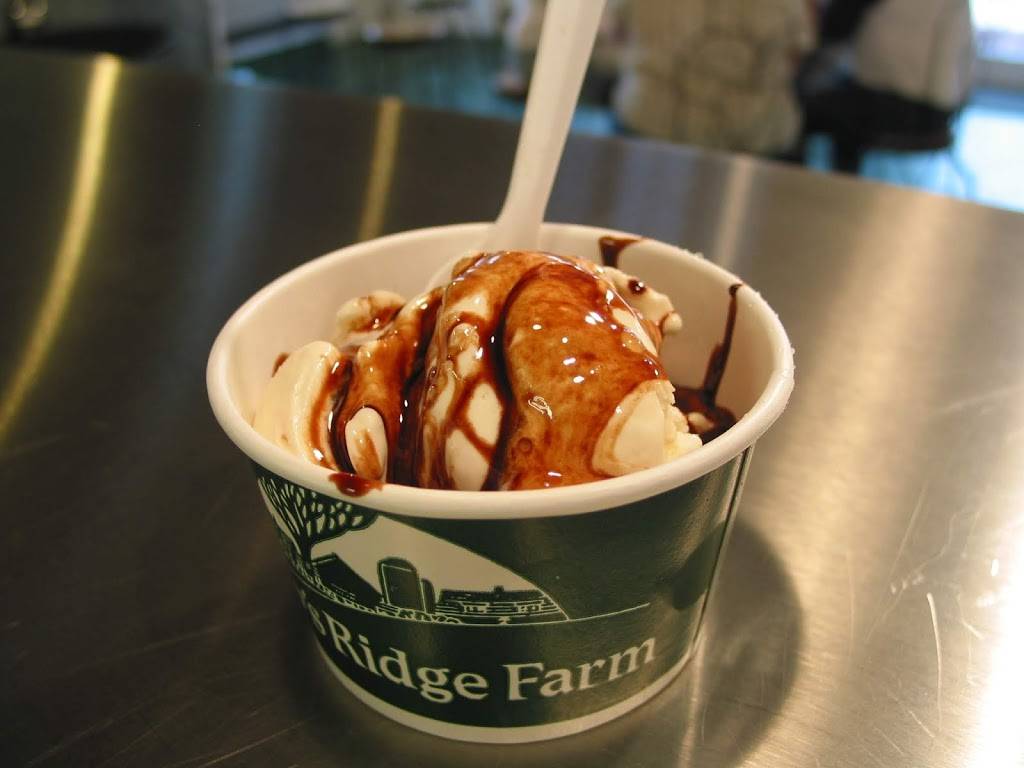 Shaws Ridge Farm Ice Cream, BBQ Barn & Mini-Golf | restaurant | 59 Shaws Ridge Rd, Sanford, ME 04073, USA | 2073242510 OR +1 207-324-2510