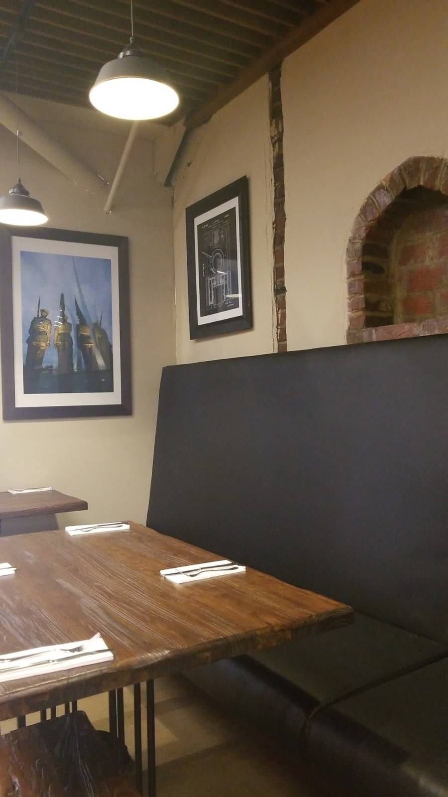 Valor Brewpub | restaurant | 723 8th St SE, Washington, DC 20003, USA | 2025478459 OR +1 202-547-8459