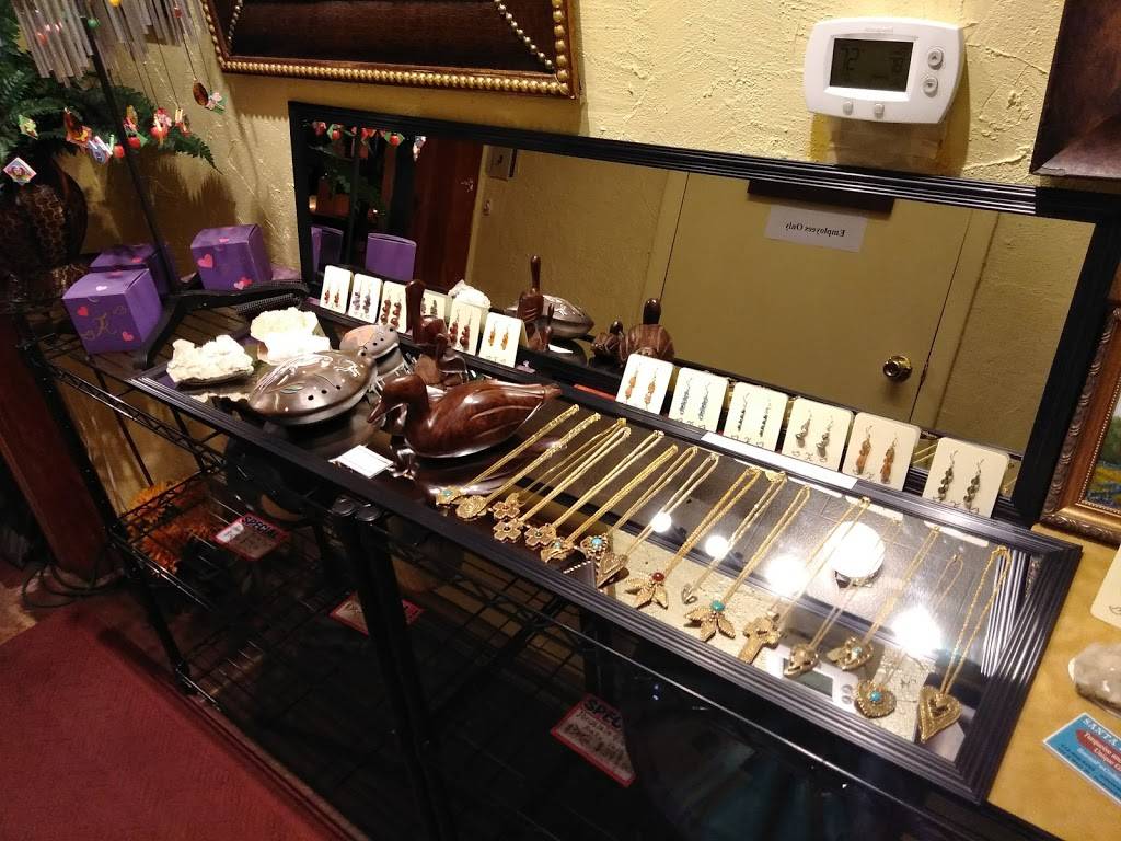 The Auslander | restaurant | 323 E Main St, Fredericksburg, TX 78624, USA | 8309977714 OR +1 830-997-7714