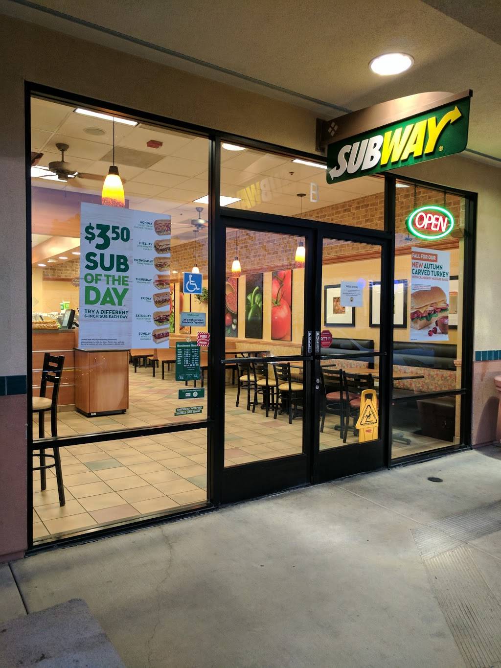 Subway | restaurant | 2508 Las Posas Road, Square Suite B, Camarillo, CA 93010, USA | 8059870198 OR +1 805-987-0198
