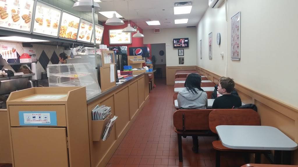 Valentine | restaurant | 450 Boulevard de Mortagne, Boucherville, QC J4B 1B8, Canada | 4509060644 OR +1 450-906-0644