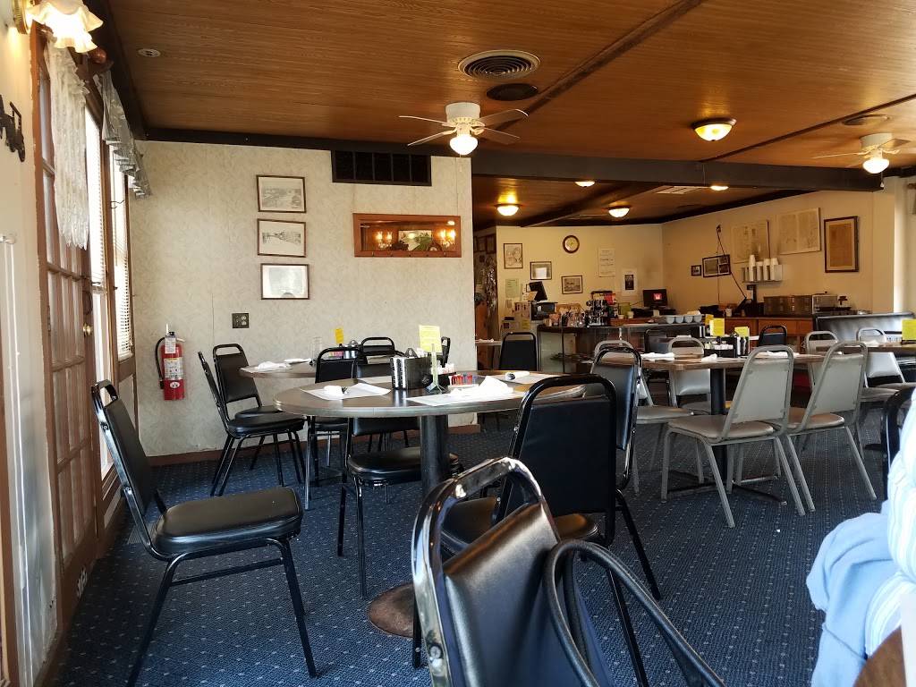 Sisters Century House Restaurant | restaurant | 123 Canal St S, Canal Fulton, OH 44614, United States | 3308549914 OR +1 330-854-9914