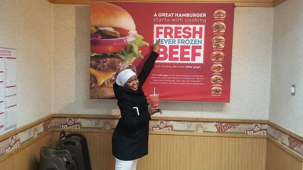 Wendys | restaurant | 170 W 162nd St, South Holland, IL 60473, USA | 7085963318 OR +1 708-596-3318