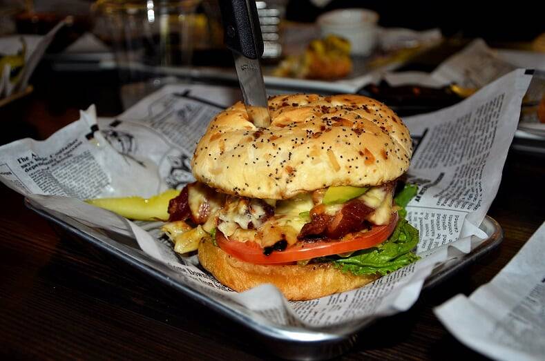 The Pour House Gastro Bar | restaurant | 50985 Hayes Rd, Shelby Charter Twp, MI 48315, USA | 5868433495 OR +1 586-843-3495