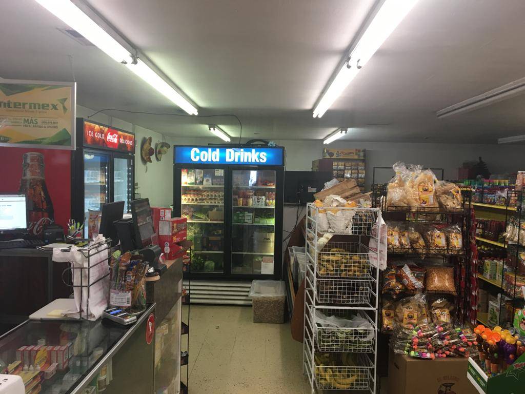 Tienda y Taqueria mexicana El Morelense |  | 2381 Daniels Creek Rd, Collinsville, VA 24078, USA | 2766222676 OR +1 276-622-2676