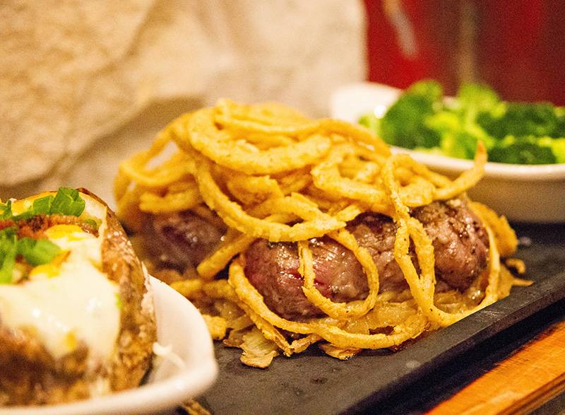 Hoffbrau Steak & Grill House | restaurant | 1712 S University Dr, Fort Worth, TX 76107, USA | 8178701952 OR +1 817-870-1952