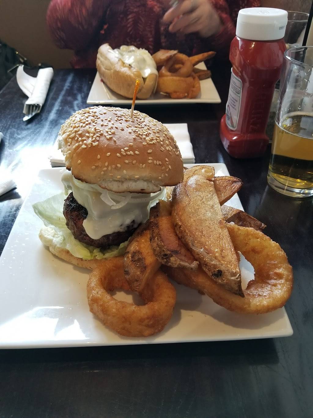 RF OSullivans Lynn | restaurant | 151 Central Ave, Lynn, MA 01901, USA | 3394404564 OR +1 339-440-4564