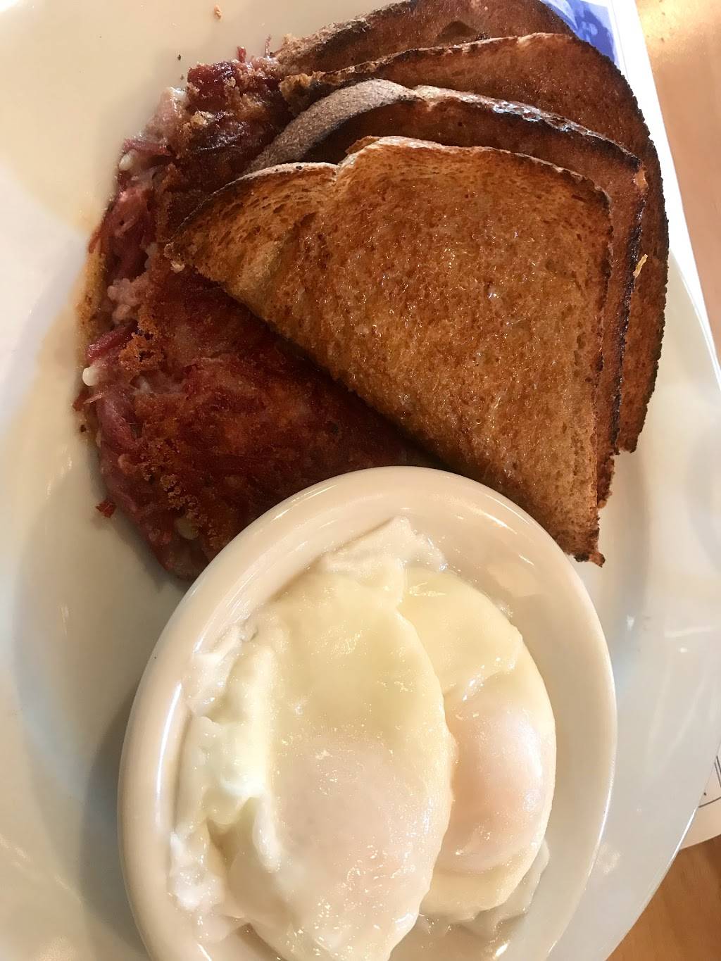 The Blueberry Muffin | restaurant | 12 Village Green S, Plymouth, MA 02360, USA | 5089274566 OR +1 508-927-4566