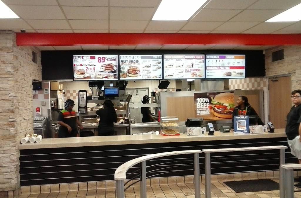 Burger King | restaurant | 3525 Mahoning Ave, Youngstown, OH 44509, USA | 3307925134 OR +1 330-792-5134