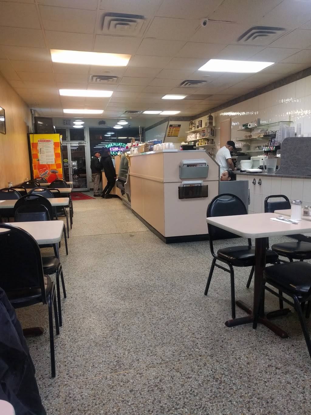 Columbus Deli | restaurant | 6610 18th Ave, Brooklyn, NY 11204, USA | 7182368623 OR +1 718-236-8623