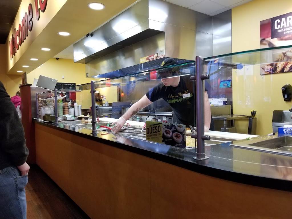 Moes Southwest Grill | restaurant | 4046 E 53rd St, Davenport, IA 52807, USA | 5633550569 OR +1 563-355-0569