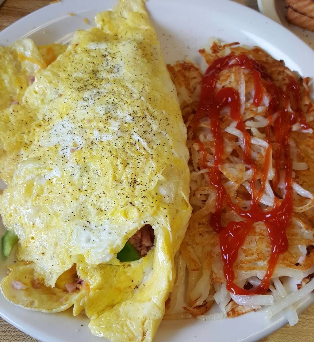 Bryans Neighborhood Coney | restaurant | 3861 Elizabeth Lake Rd, Waterford Twp, MI 48328, USA | 2486811739 OR +1 248-681-1739