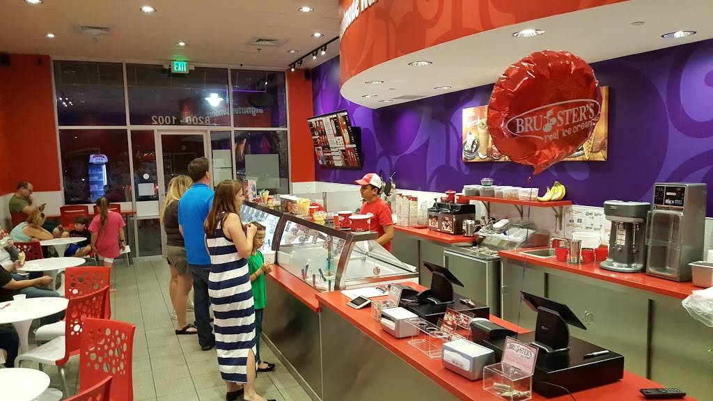 Brusters Real Ice Cream | restaurant | 8200 Renaissance Pkwy #1002, Durham, NC 27713, USA | 9192373537 OR +1 919-237-3537