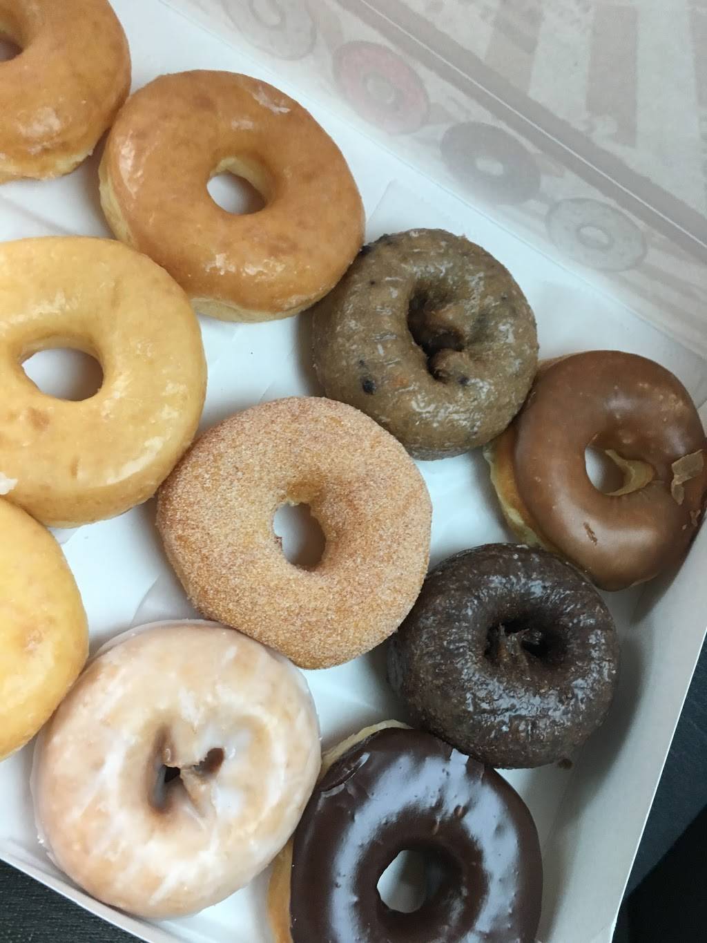 Dip-A-Dee-Donuts | bakery | 1376 W N Blvd, Leesburg, FL 34748, USA | 3524604266 OR +1 352-460-4266