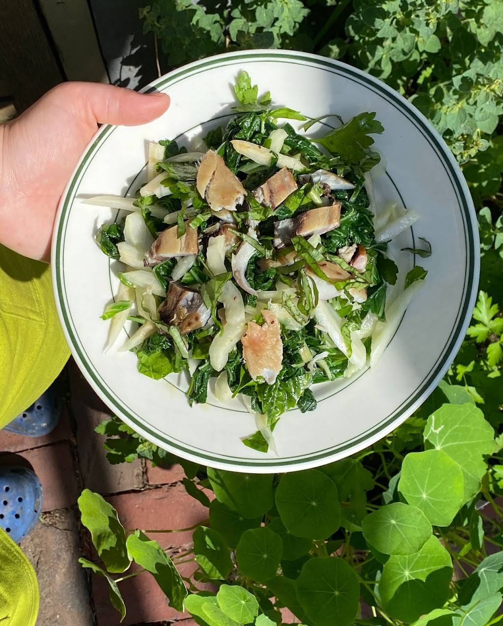 Seaweeds | restaurant | 16 Kennebec Ave, Oak Bluffs, MA 02557, USA | 5083387954 OR +1 508-338-7954