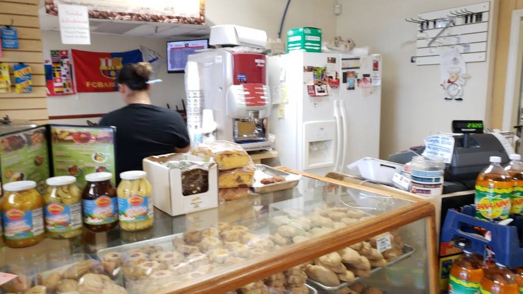 Cristo Rey Bakery | bakery | 540 W NASA Pkwy, Webster, TX 77598, USA | 7138938917 OR +1 713-893-8917