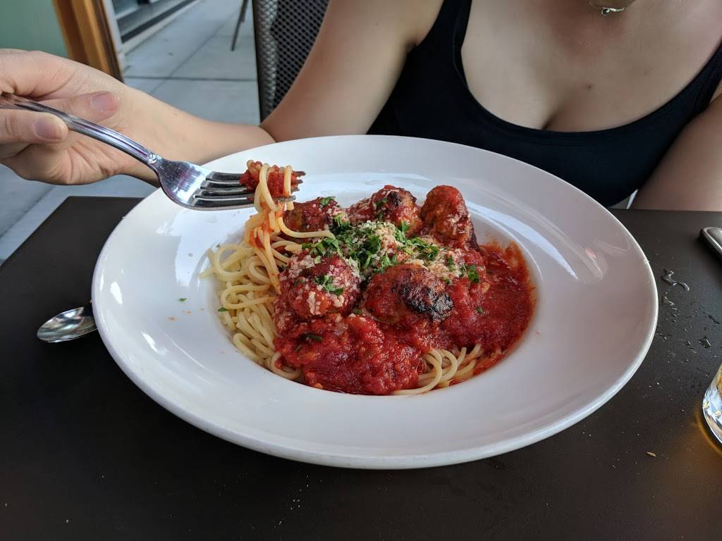 Amaro Bistro | restaurant | 18333 Bothell Way NE, Bothell, WA 98011, USA | 4254852300 OR +1 425-485-2300