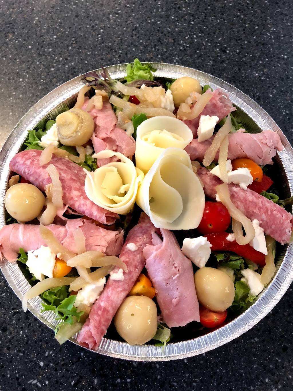 Anthonys Pizzeria & Deli | restaurant | 912 S Main St, Cheshire, CT 06410, USA | 2032501102 OR +1 203-250-1102