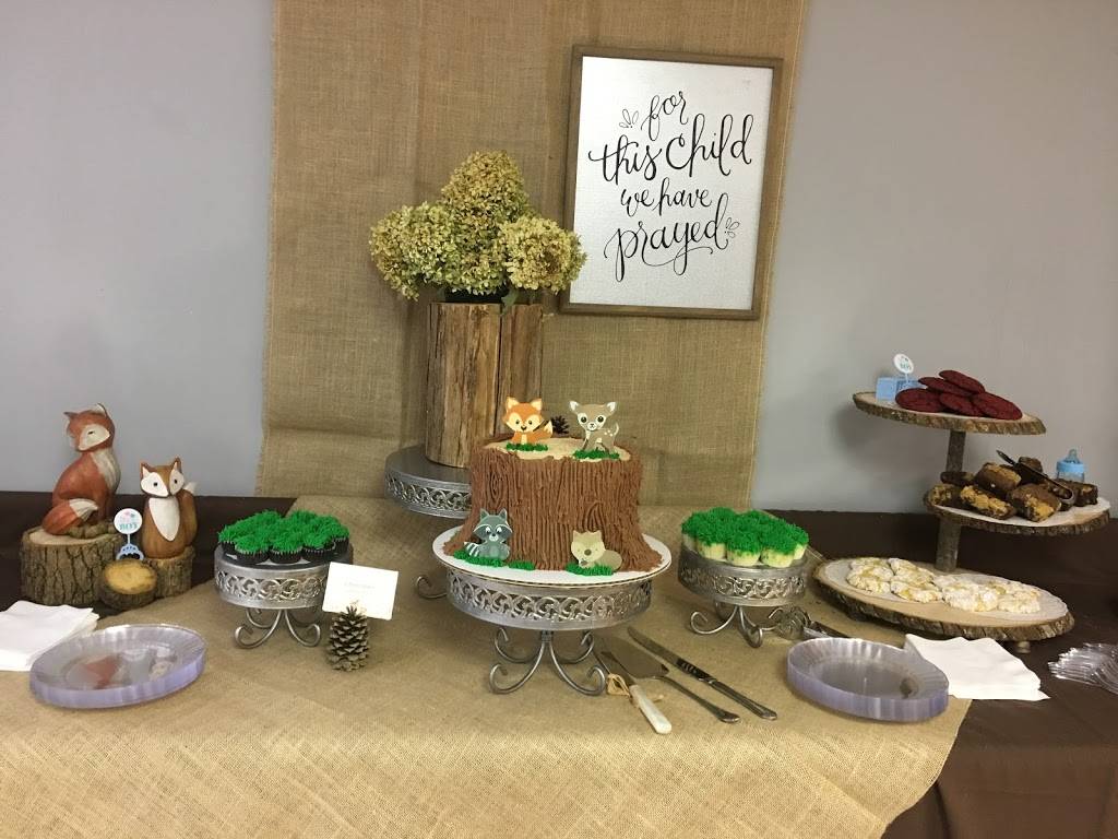 Café Le Crumbs | cafe | 162 4th Ave N, Nashville, TN 37219, USA | 6152481944 OR +1 615-248-1944