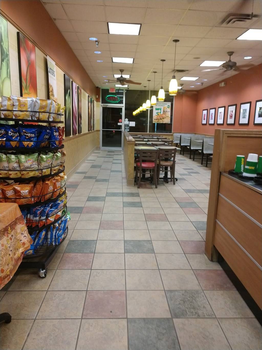 Subway | restaurant | 51 Main Ave, Wynantskill, NY 12198, USA | 5182839884 OR +1 518-283-9884