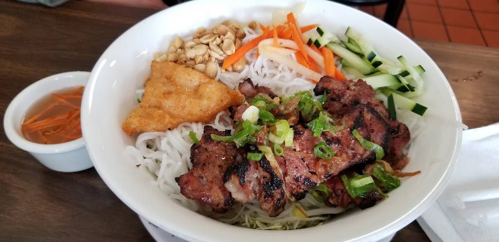 Pho King | restaurant | 207 E 18th St, Oakland, CA 94606, USA | 5104440448 OR +1 510-444-0448